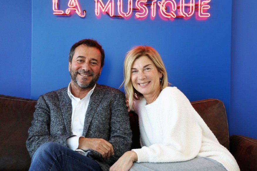 Découvrez l'interview de Michèle Laroque au micro de Bernard Montiel !