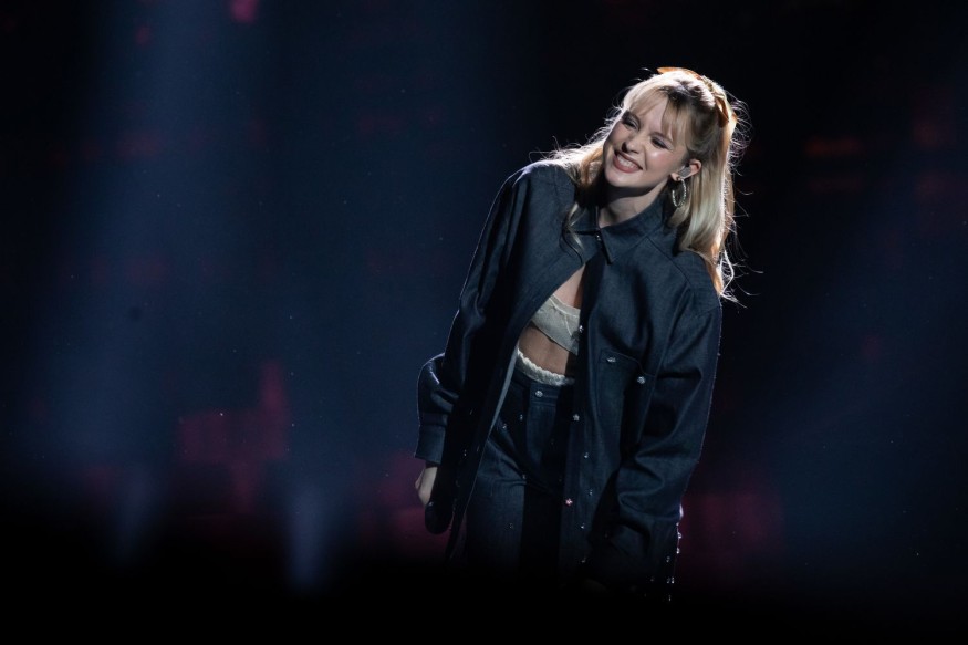 Angèle : Son album « Nonante-cinq » est certifié double disque de platine !