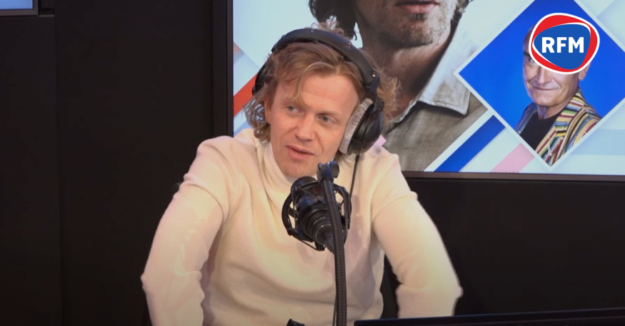 Découvrez l'interview d'Alex Lutz au micro de Pascal Nègre