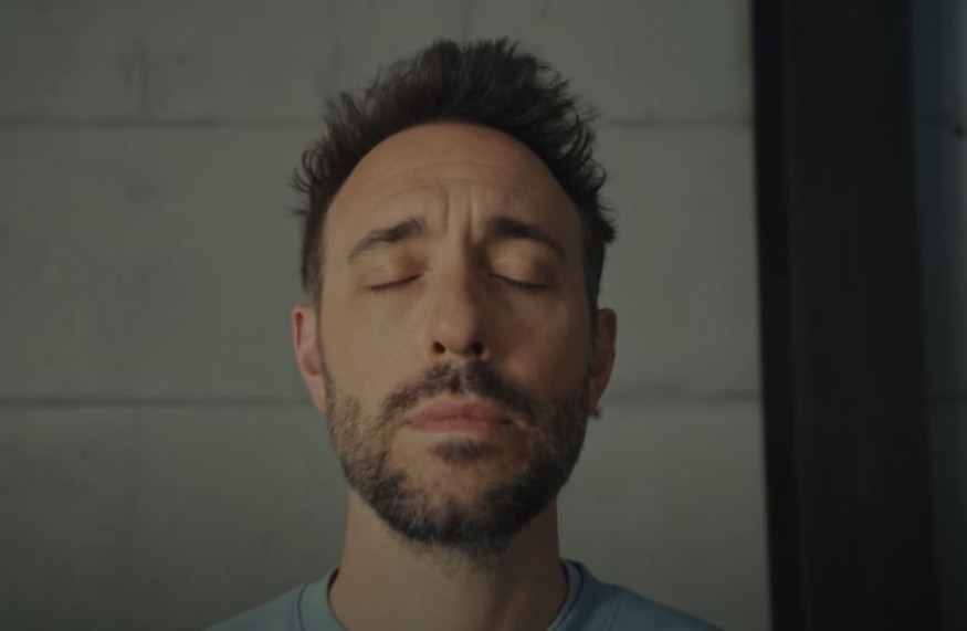 Charlie Winston: découvrez le clip du single « Algorithm » sans plus attendre !