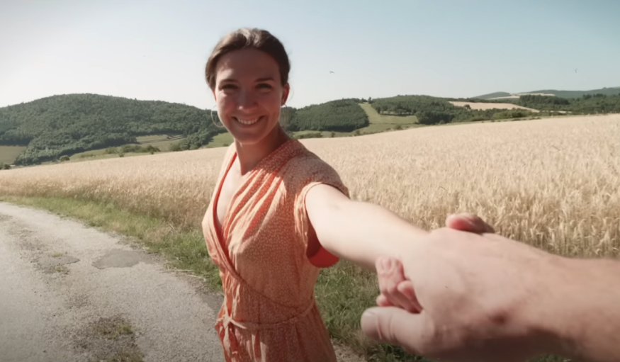 Mickey 3D lève le voile sur le clip de son single « Emilie dansait »