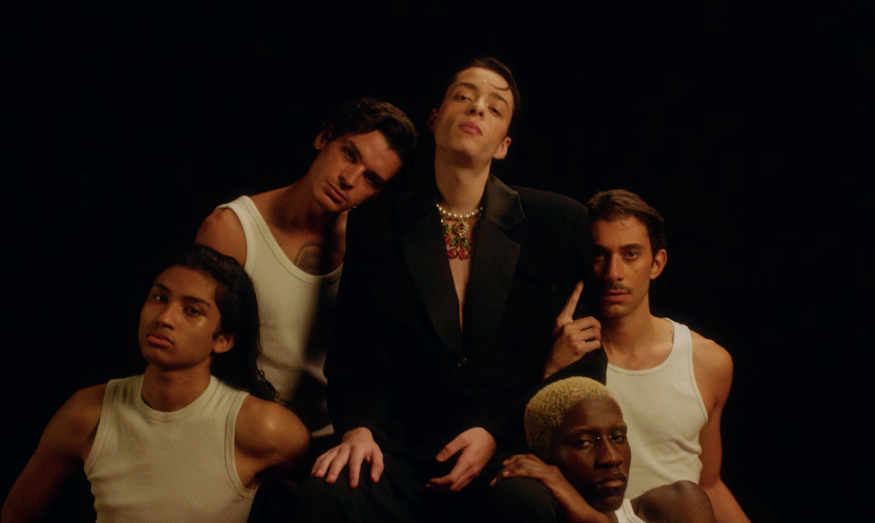 Marius dévoile un nouveau single « Remords » accompagné d’un clip