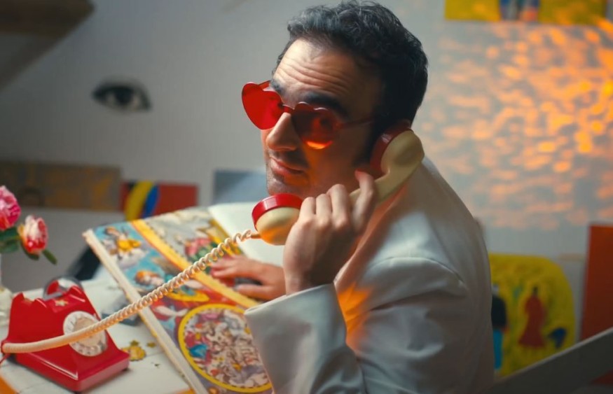 Joseph Chedid appelle la chance dans son nouveau clip !
