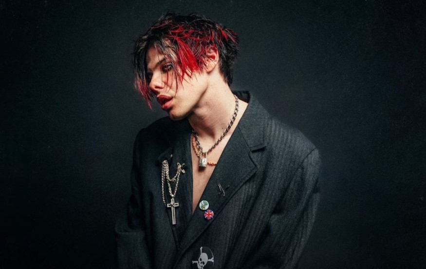 Yungblud et Louane collaborent sur le titre « Tissues »