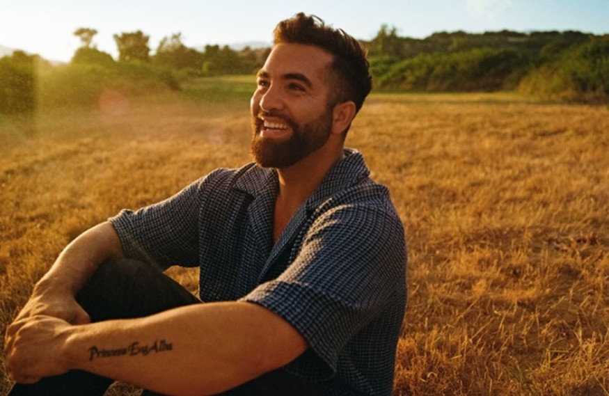 Kendji Girac: son nouvel album « L'Ecole de la vie » est disponible