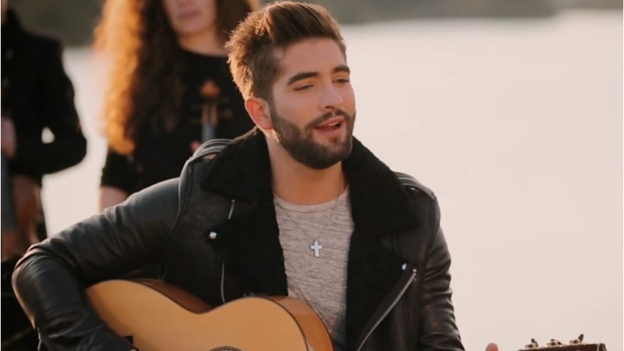 Kendji: le clip de son nouveau single «Les yeux de la mama»