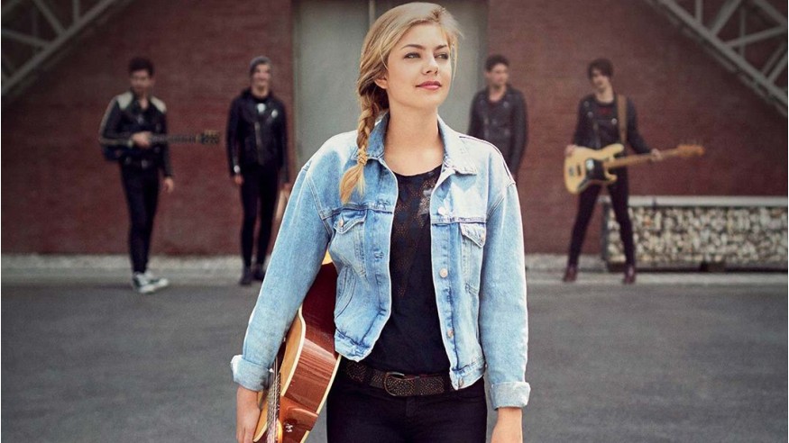 Louane n’a pas été écartée de «Résiste» par France Gall