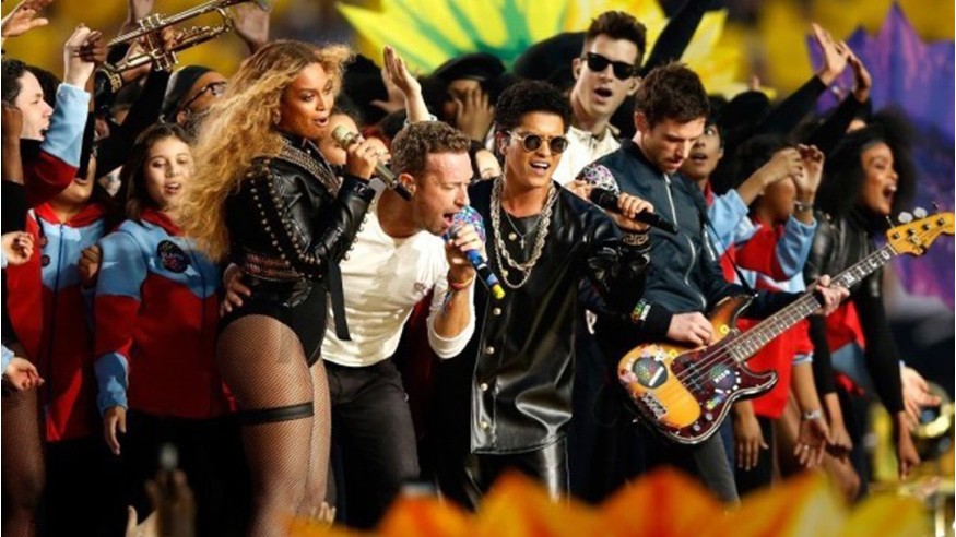 Super Bowl: les performances de Coldplay, Beyoncé, Lady Gaga et Bruno Mars