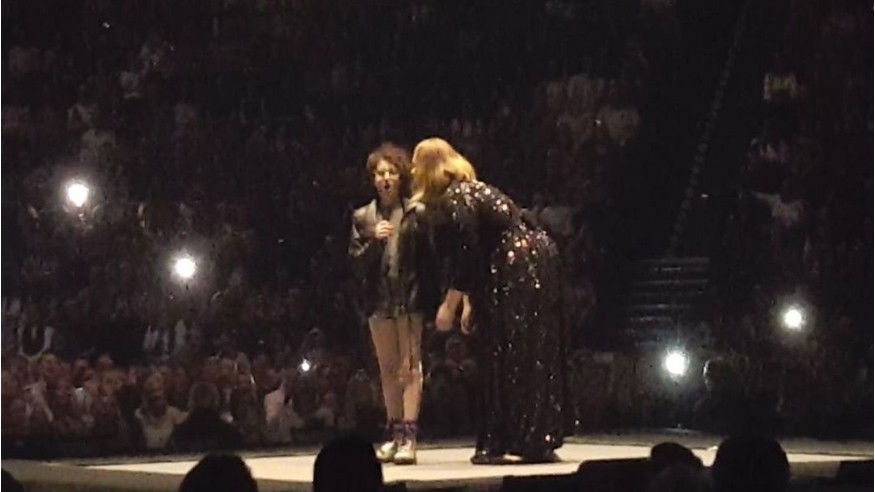 Adele réalise le rêve d'une jeune fan autiste