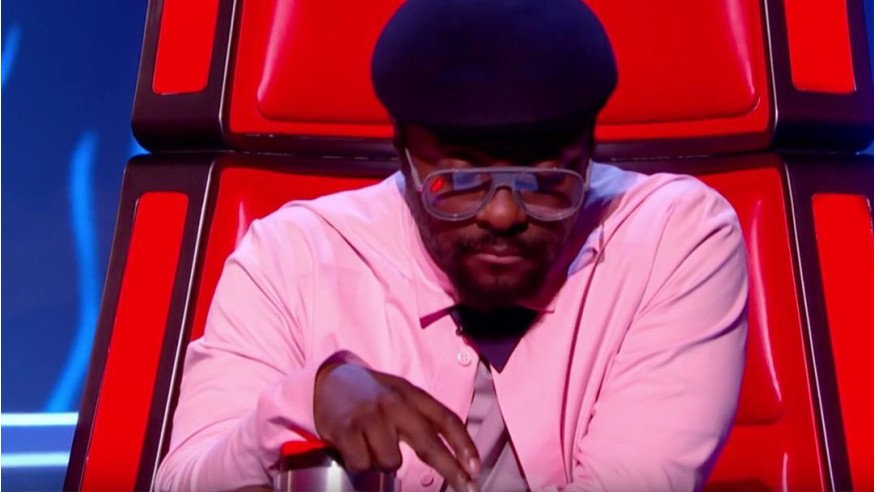 The Voice UK: un juré buzze un candidat par erreur