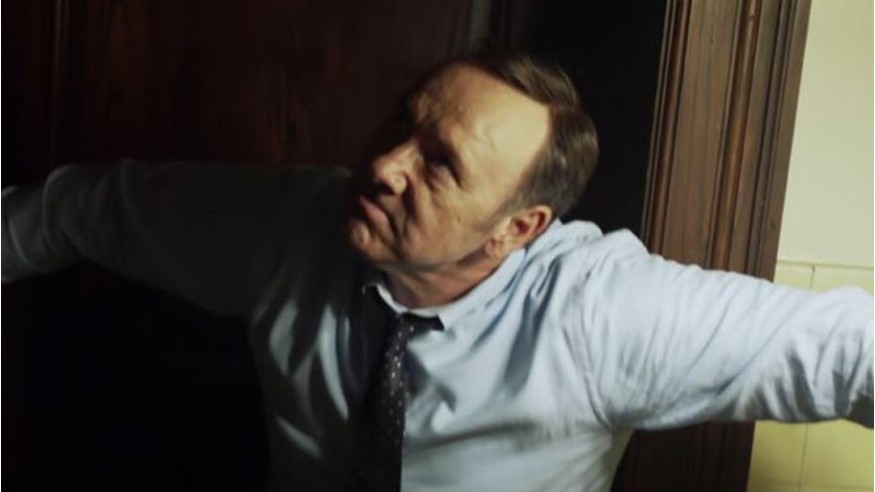 Tom Odell dévoile le clip de «Here I am» avec Kevin Spacey