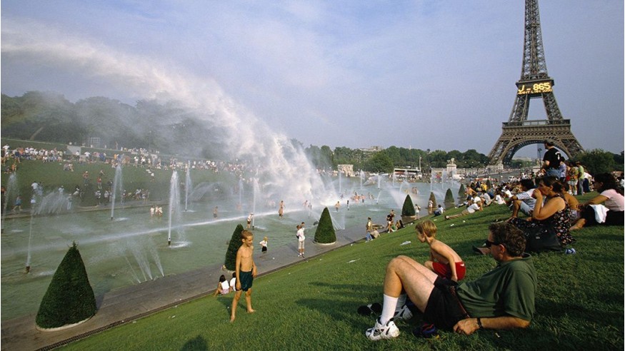 Paris va expérimenter le naturisme