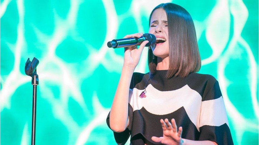 Marina Kaye dévoile le titre «This time is mine»
