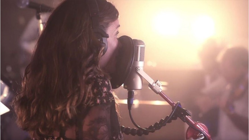 Jenifer : découvrez son nouveau single «Mourir dans tes yeux»