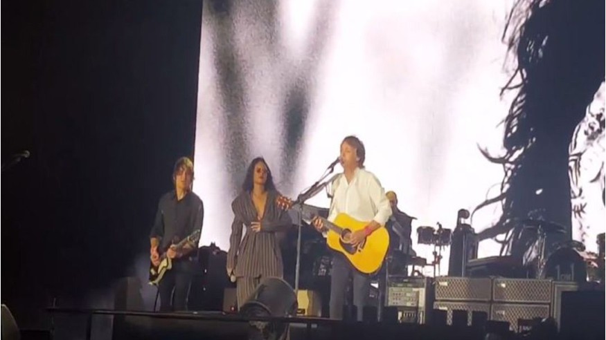 Quand Rihanna rejoint Paul McCartney sur scène !