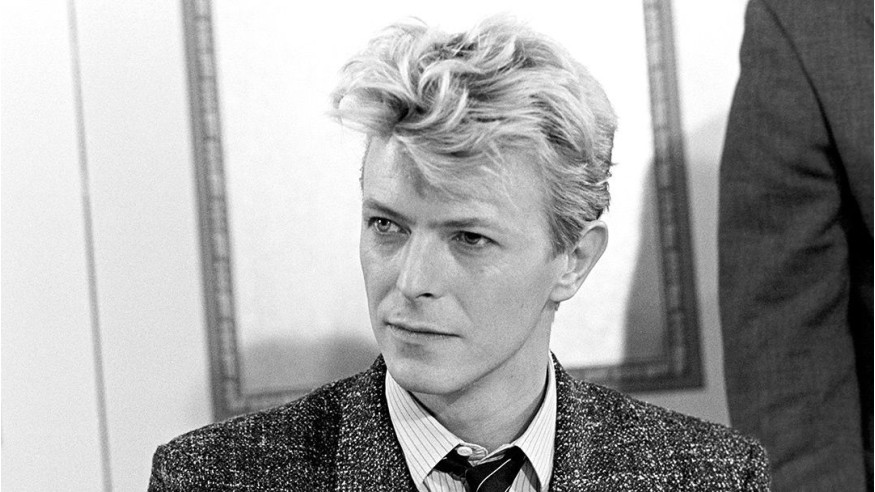 Brit Awards : David Bowie et Leonard Cohen nominés à titre posthume