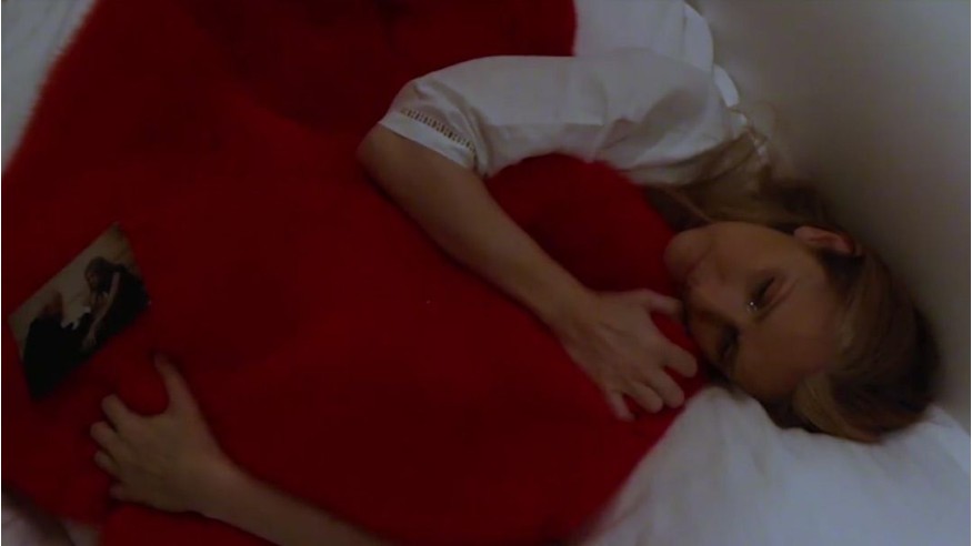 Céline Dion rend hommage à René Angélil à travers une vidéo bouleversante