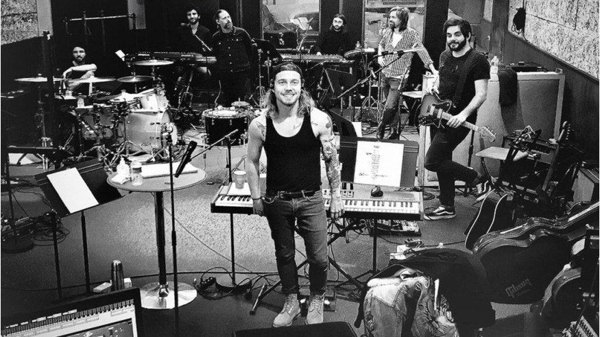 Retrouvez Julien Doré en Facebook Live pendant les répétitions de sa prochaine tournée !