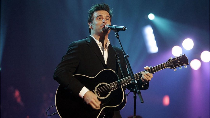 Roch Voisine annonce la sortie de son nouvel album «Devant nous»