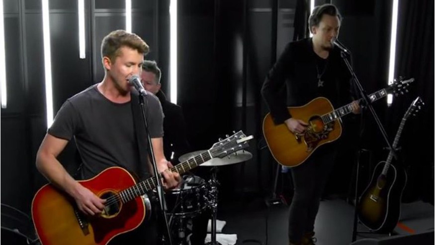 James Blunt dévoile un titre co-écrit avec Ed Sheeran