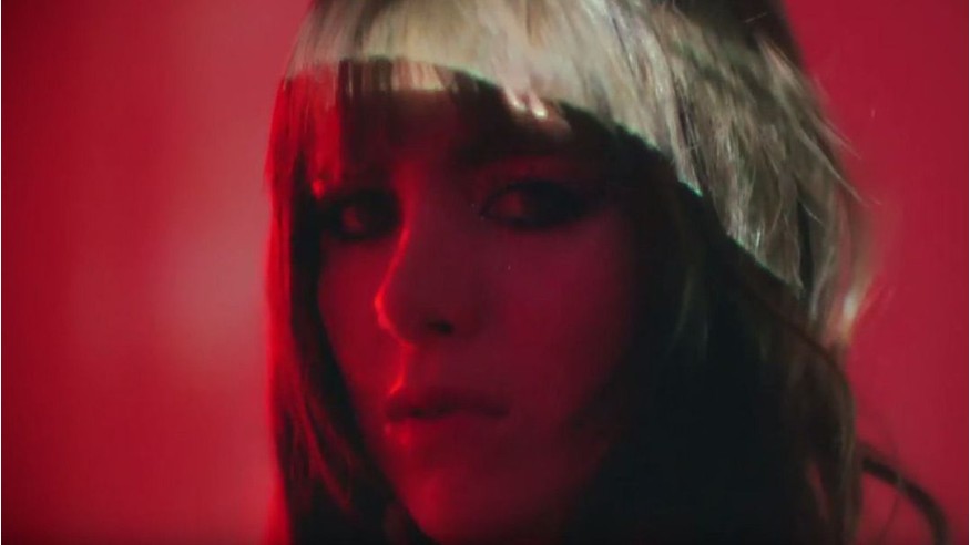 Clare McGuire : découvrez le clip du titre «Elizabeth Taylor»