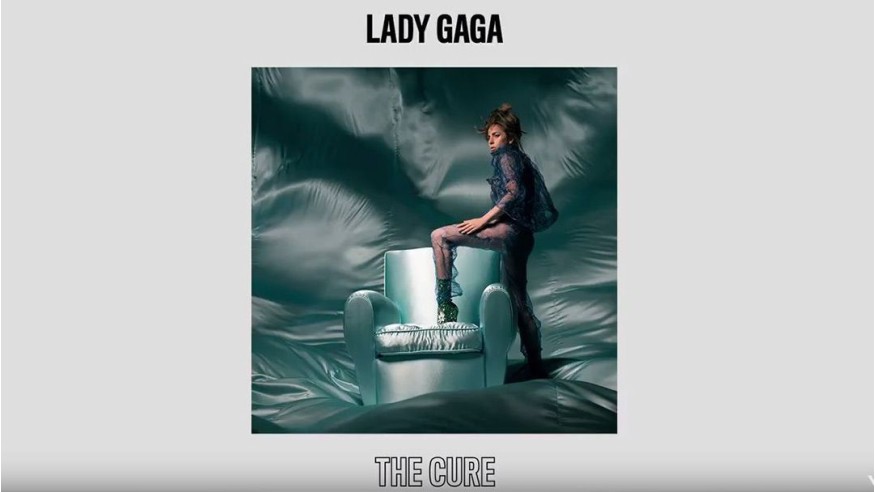 Lady Gaga révèle un morceau inédit sur la scène de Coachella !