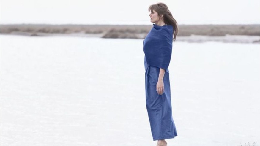 «OUÏ», Camille est n°1 des ventes sur iTunes France