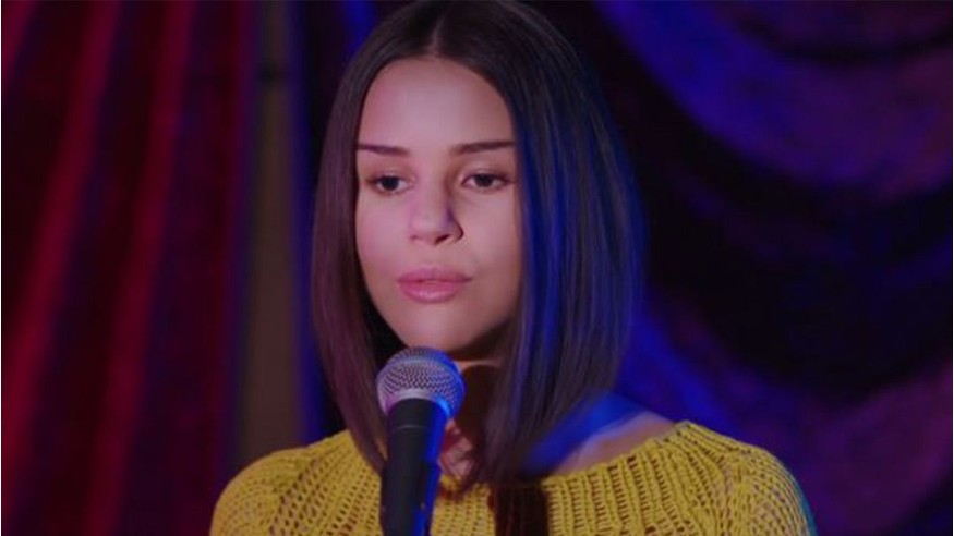 Marina Kaye : découvrez le clip de son nouveau single «On my own»