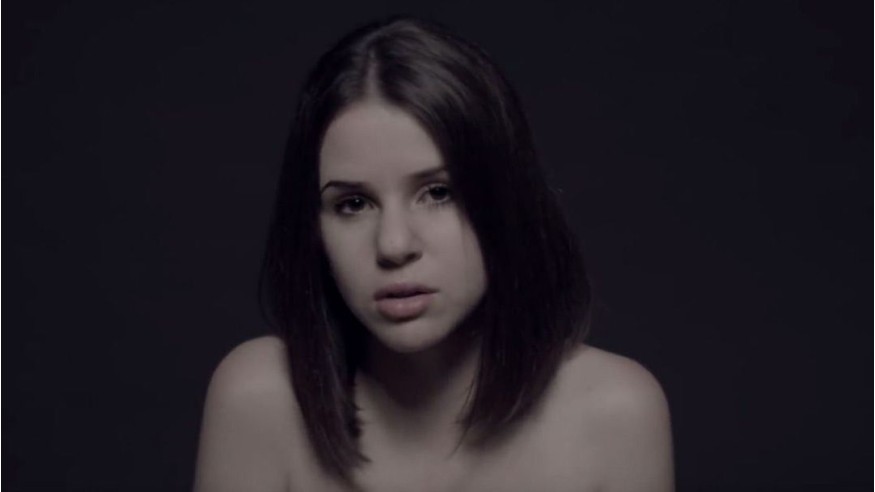 Marina Kaye : découvrez son nouveau titre «Something» !