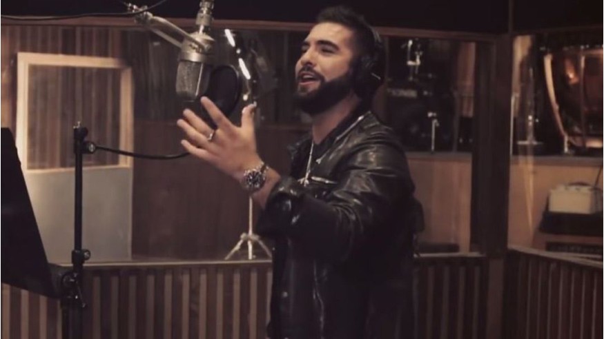 On a tous quelque chose de Johnny : découvrez la reprise de «L’envie» par Kendji Girac
