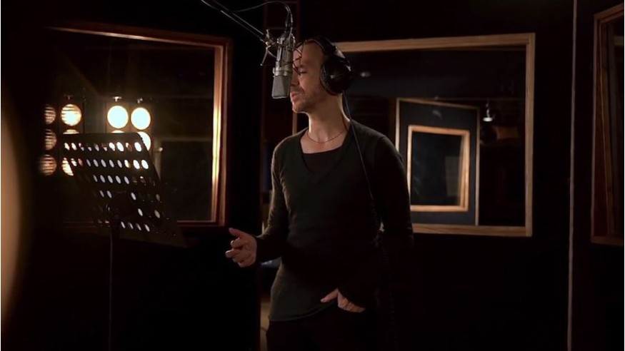 On a tous quelque chose de Johnny : découvrez la reprise du titre «Elle m'oublie» par Calogero