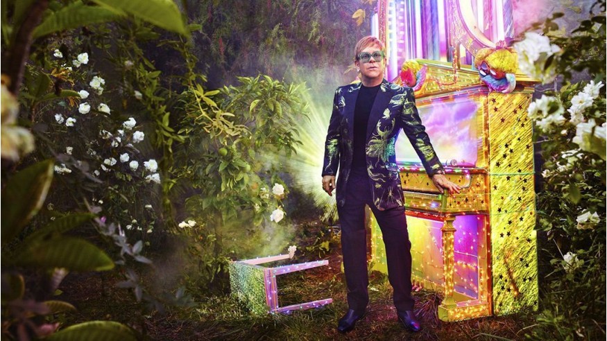 Elton John annonce une tournée d’adieu marathon longue de trois ans !