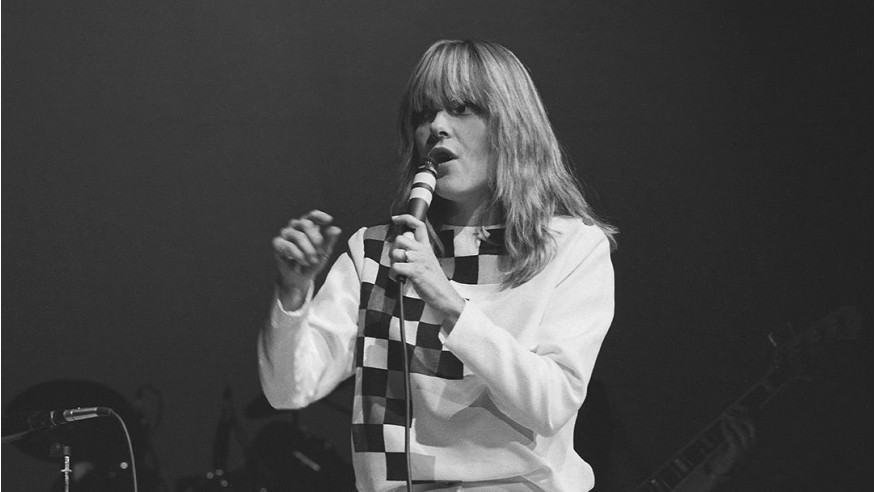 Décès de France Gall : les artistes réagissent sur les réseaux sociaux