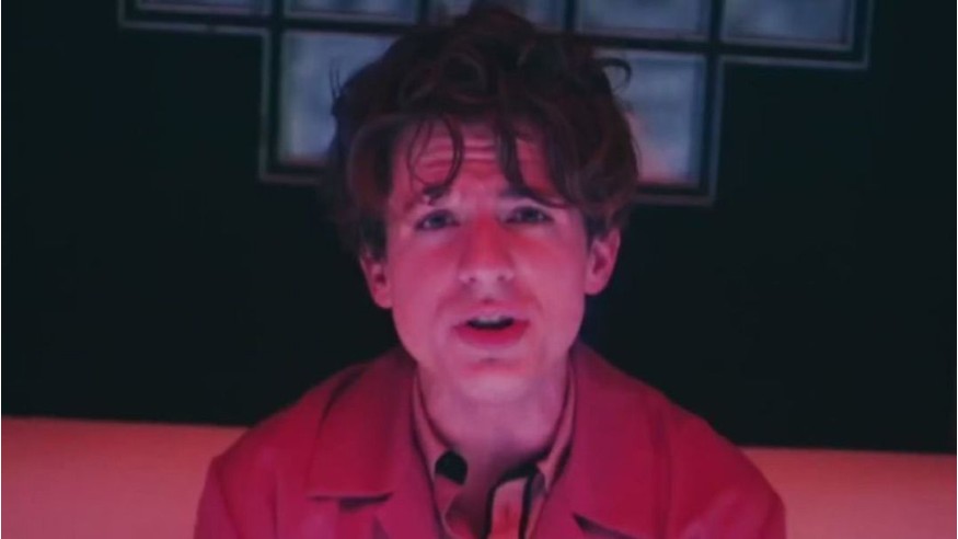 Charlie Puth révèle le clip de «Done for me»