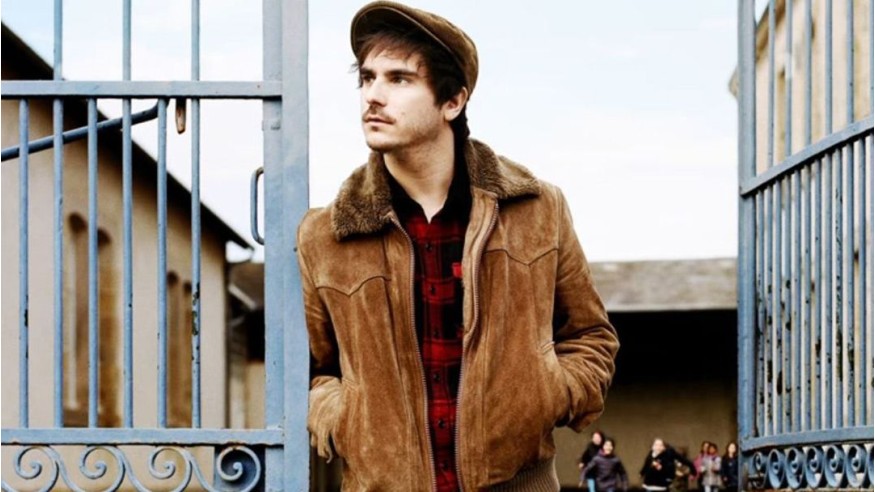 Gauvain Sers : découvrez son nouveau titre «Les oubliés» !