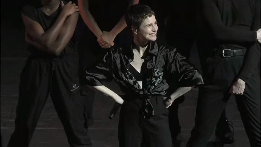 EXCLU RFM - «Comme si on s’aimait » /«Pour que tu m’aimes encore» : découvrez le mash-up de Christine & The Queens !