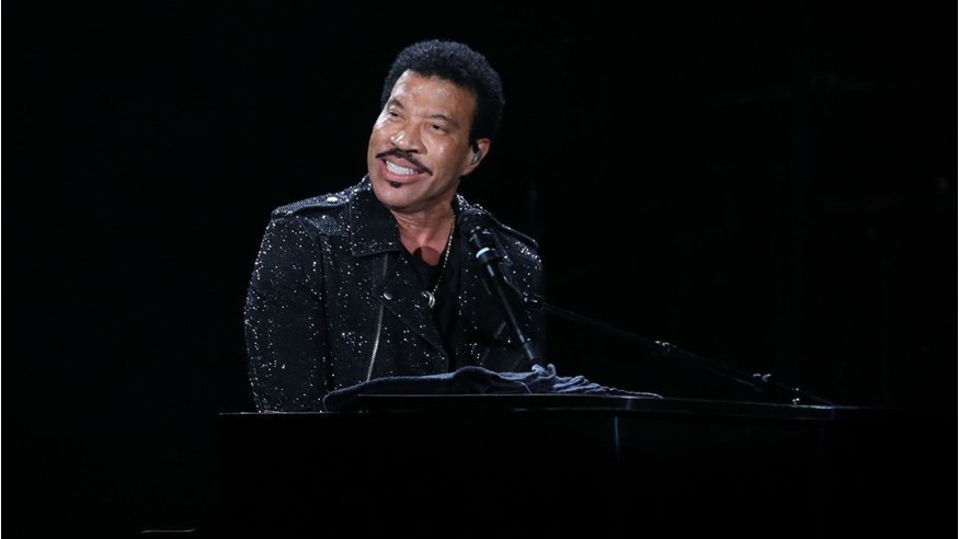 Lionel Richie annonce la sortie prochaine de l'album «Live from Las Vegas»