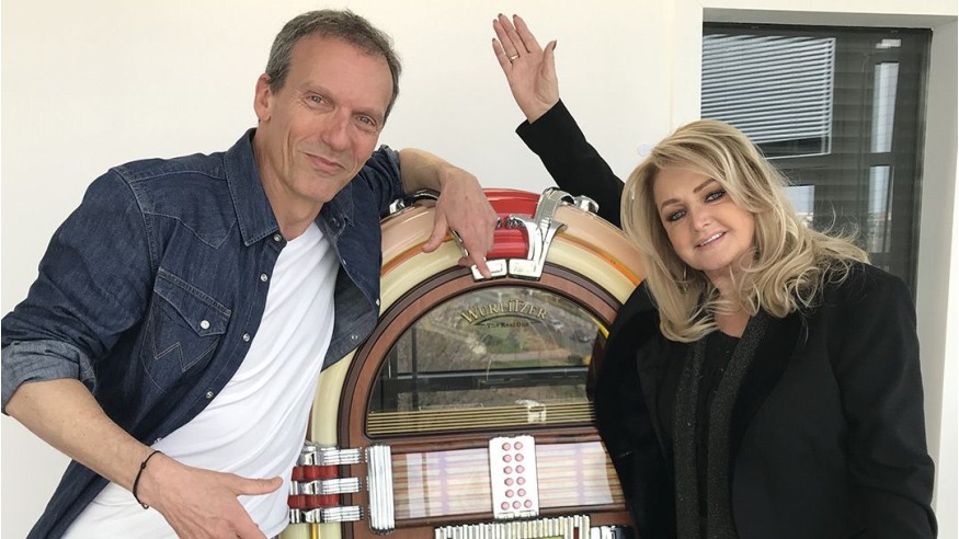 Découvrez l'interview de Bonnie Tyler au micro du 17/20 RFM