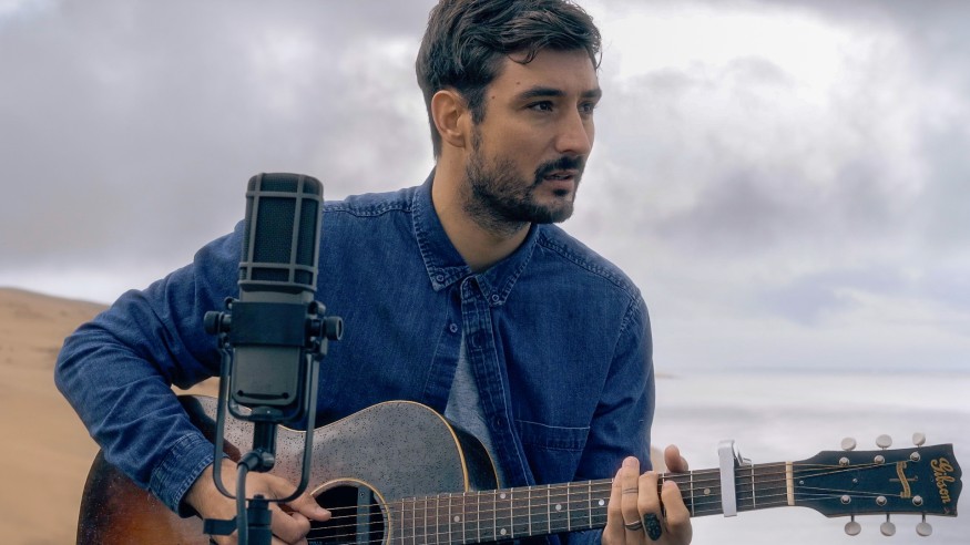 Jérémy Frérot : Découvrez son nouveau clip pour la chanson « Avant le jour »