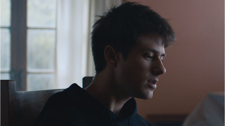 Alec Benjamin : Découvrez «Jesus in L.A.»