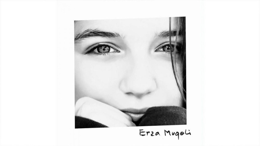 Erza Muqoli : découvrez «Dommage», nouvel extrait de son album !