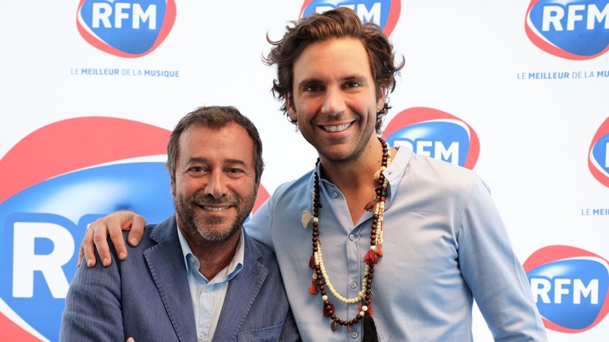 Découvrez l'interview de Mika au micro de Bernard Montiel