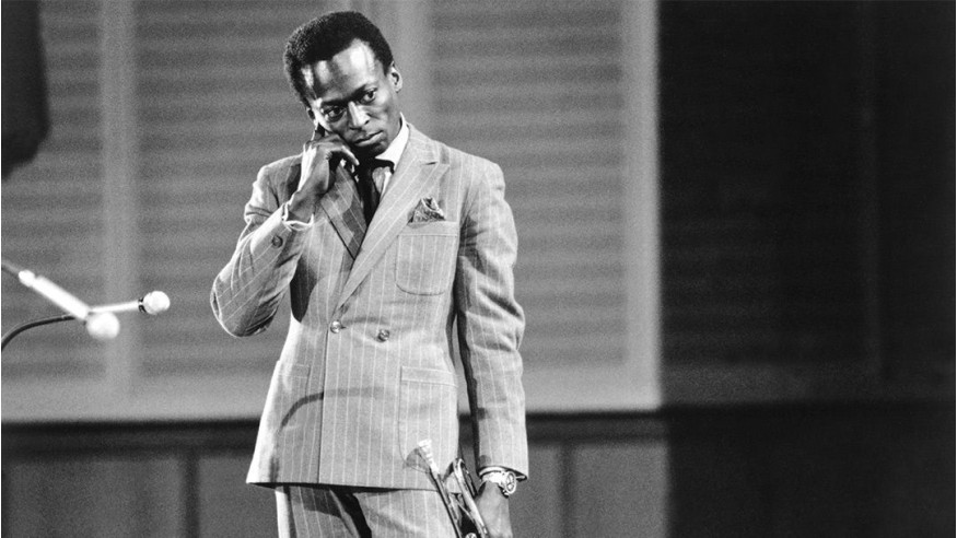 Miles Davies : une trompette créée sur mesure aux enchères à New York