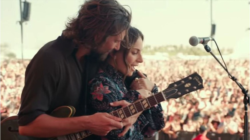 Lady Gaga supprime son duo avec R. Kelly dans la réédition de son album «Artpop»