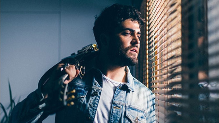Tibz fait son grand retour avec le titre «Tout au bout du monde»