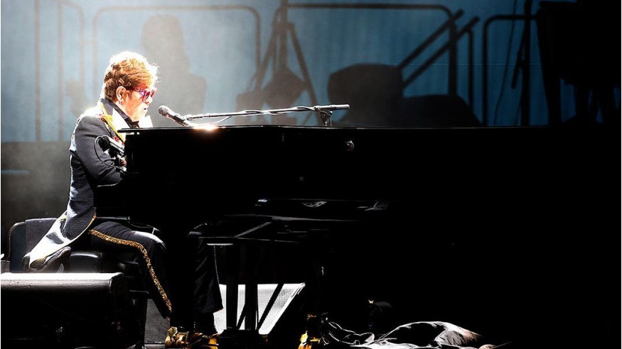 Elton John : «Live from Moscow» disponible le 24 janvier 2020 !