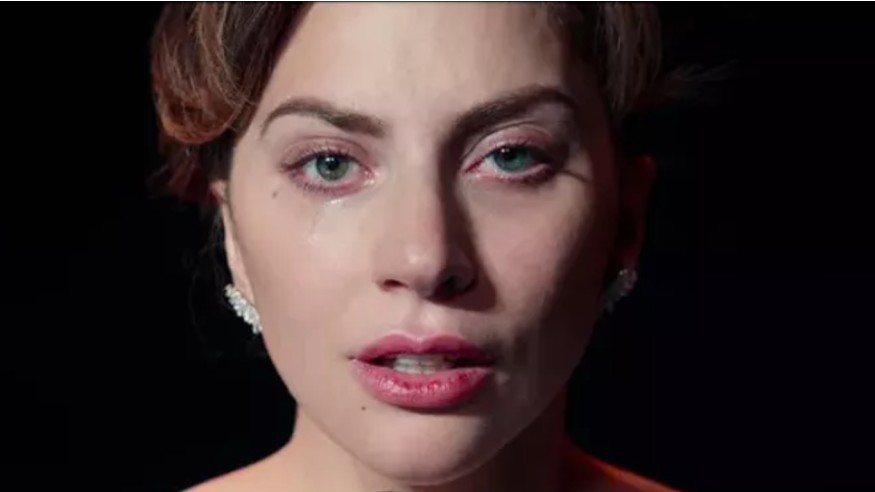 «A Star Is Born» : «I'll never love again» est certifié Single Platine !