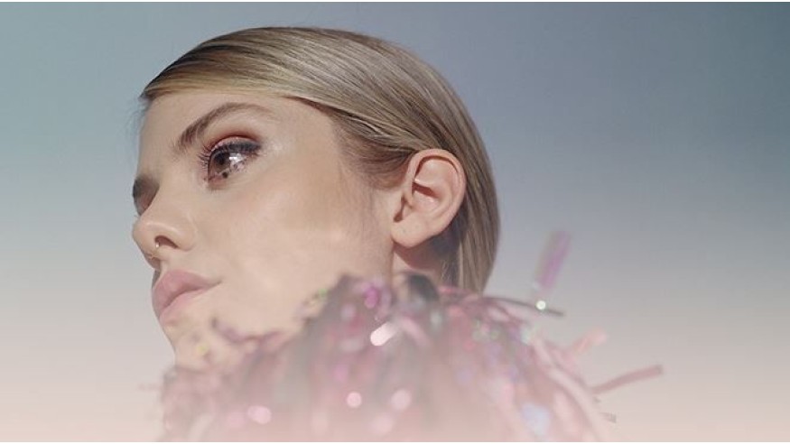 Coeur de Pirate: son nouvel album «Impossible à aimer» est disponible !