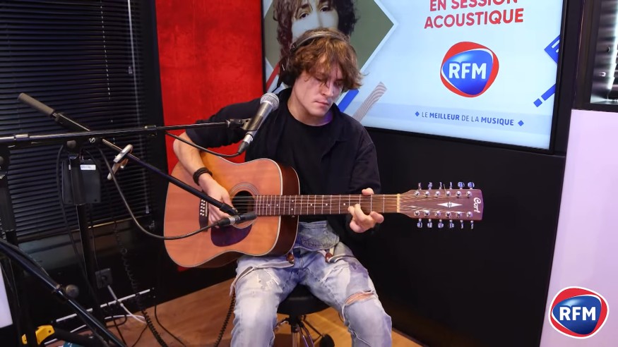 Baptiste Ventadour interprète « Le mal des grands boulevards » et « Zoé » en session acoustique (live) !