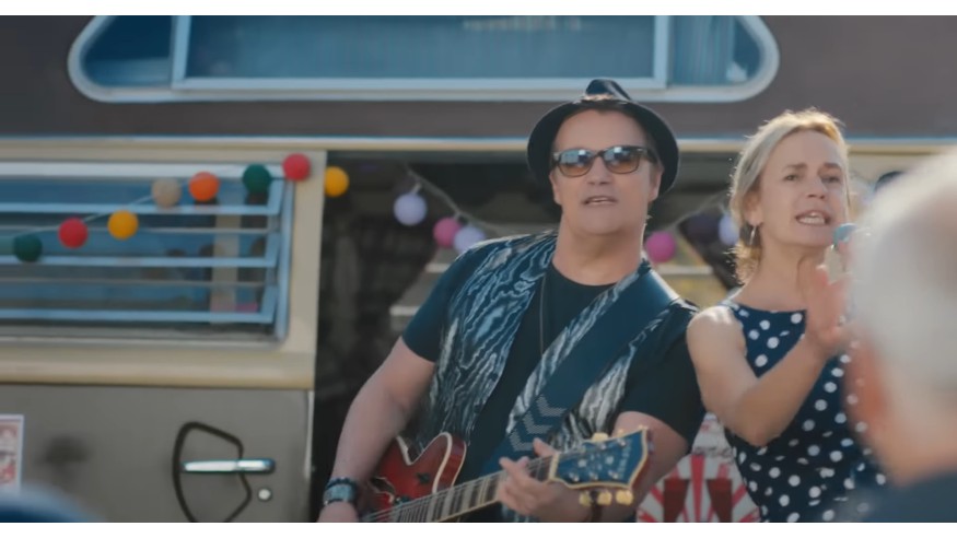 Axel Bauer dévoile un clip pour son titre « L’homme qui court »